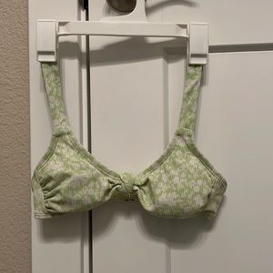Women’s/Juniors Padded Bikini top from xhilaration!